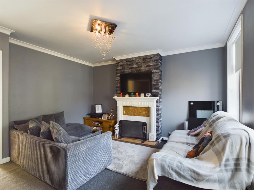 Greenbay Road, Charlton, SE7 3 bed terraced house £2,000 pcm (£462 pw)