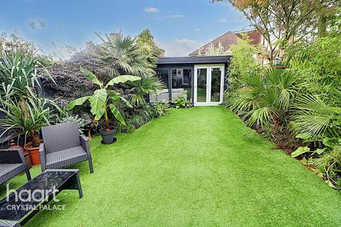 23 Warwick Road, London, SE20 7YN