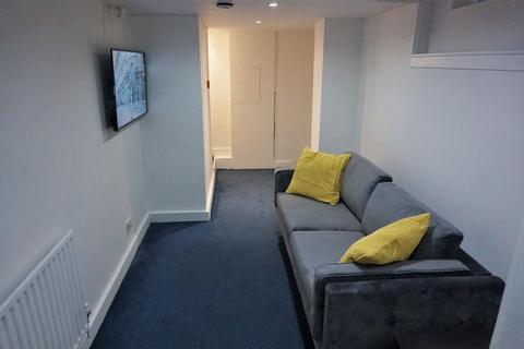 23 Autumn Place, Leeds, LS6 1RJ