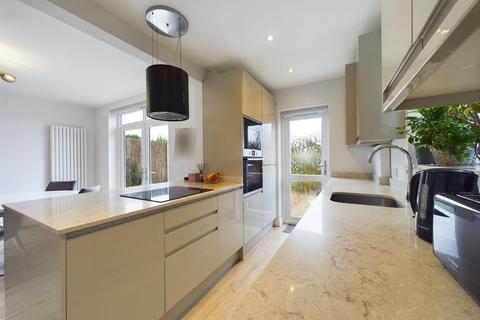 12 Aldridge Avenue, Ruislip, HA4 9JU
