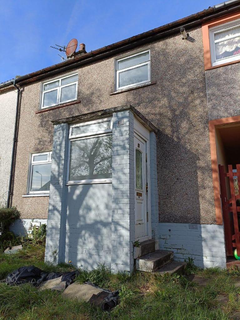 Caithness Road, Central, Greenock, PA16 2 bed semidetached house £