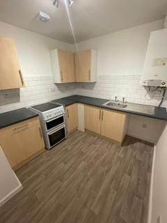2 bedroom flat to rent, South Street, West, Greenock, PA16