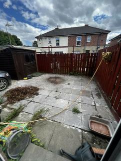 3 bedroom semi-detached house for sale - Limetrees Close, Middlesbrough, Durham, TS2 1SL