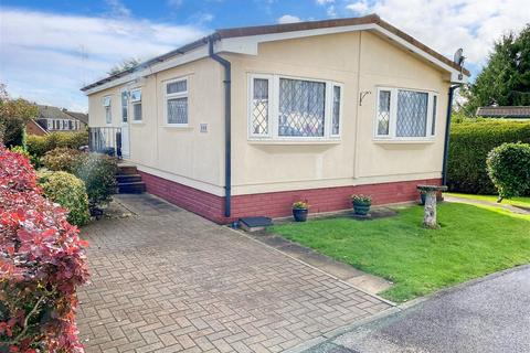 2 bedroom park home for sale, Gresham Close, Towngate Wood Park, Tonbridge, Kent