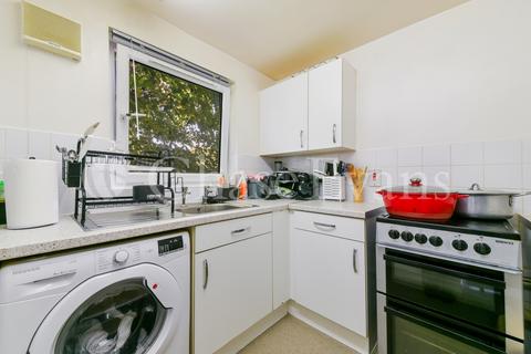 1 bedroom apartment for sale, Loxley Close, Sydenham, London SE26