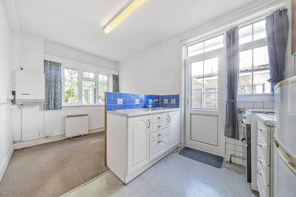 Elm Avenue, Eastcote, Ruislip, HA4 3 bed semidetached house for sale