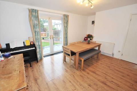 15 Nelson Drive, Cadishead, Manchester, M44 5JF
