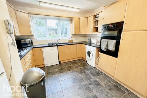 3 bedroom detached house for sale, St Dominic Road, Colchester