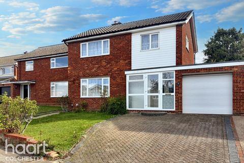 3 bedroom detached house for sale, St Dominic Road, Colchester
