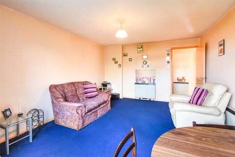 33 Birch Grove, Hook, RG27 9RJ