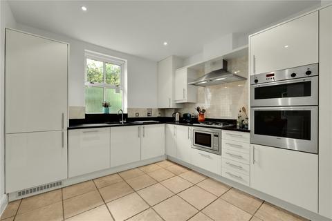2 bedroom apartment for sale, Ellesmere Road, Weybridge, Surrey, KT13