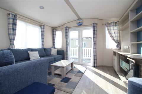 2 bedroom park home for sale, Shorefield, Near Milford On Sea, Hampshire, SO41