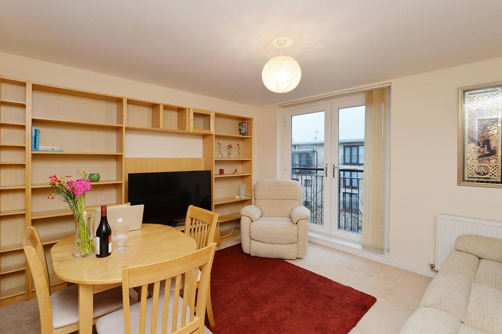 8/5 Waterfront Gait, Granton, Edinburgh, EH5 1EP 2 bed flat for sale
