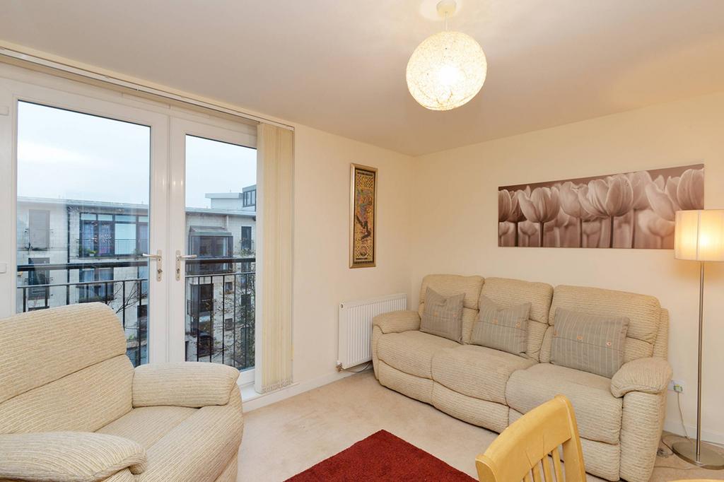 8/5 Waterfront Gait, Granton, Edinburgh, EH5 1EP 2 bed flat for sale