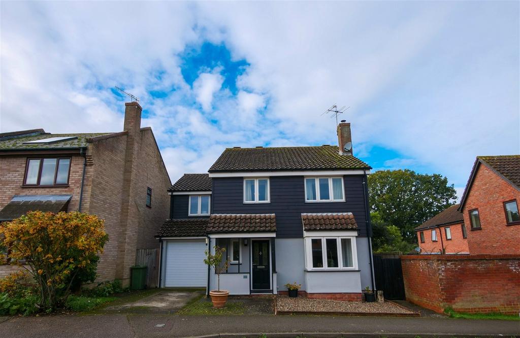 Castle Brooks, Framlingham, Suffolk 4 bed detached house for sale £