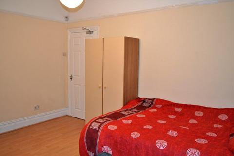 4 bedroom house share to rent - Duncan Road