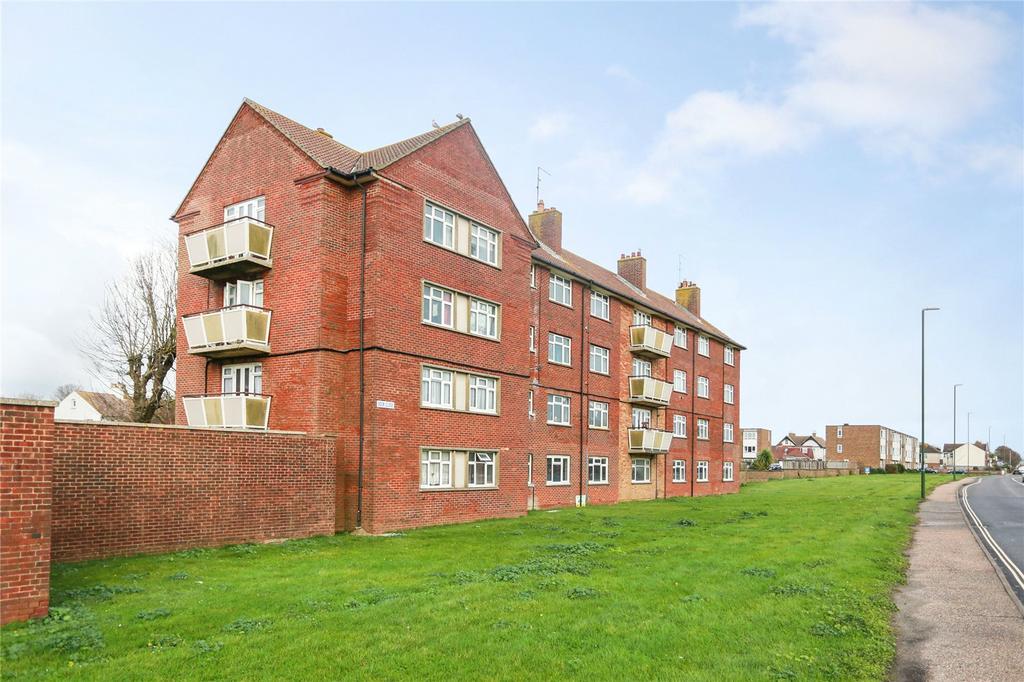 Whiterock Place, Southwick, West Sussex, BN42 2 bed apartment to rent £1,100 pcm (£254 pw)