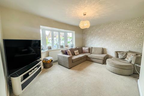 3 bedroom detached bungalow for sale, Wraysbury