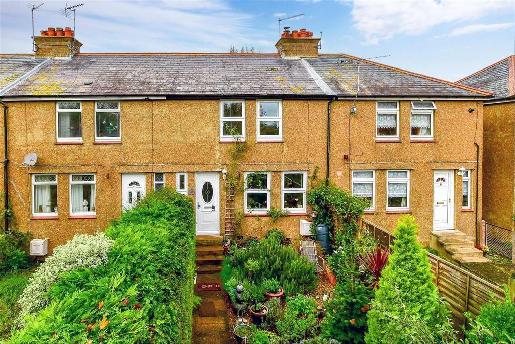 Dymchurch Road, Hythe, Kent 3 bed terraced house for sale £280,000