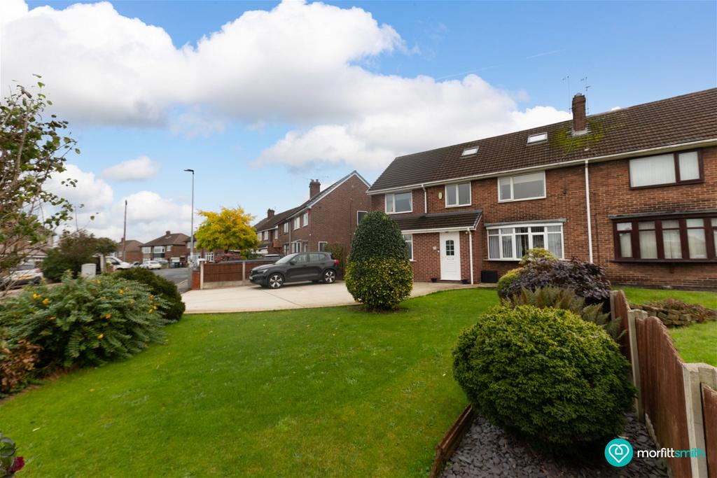 Manor Crescent, Brinsworth, Rotherham, S60 5HG 5 bed semidetached
