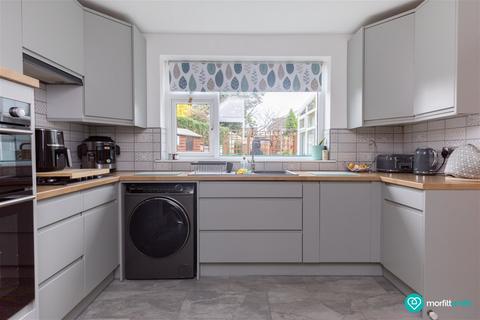 2 Manor Crescent, Brinsworth, Rotherham, S60 5HG