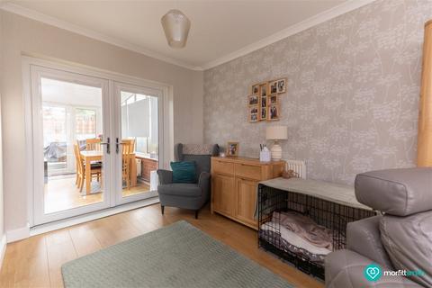 2 Manor Crescent, Brinsworth, Rotherham, S60 5HG