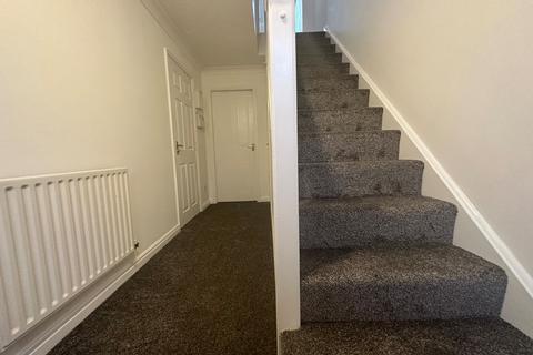 3 bedroom house to rent - Mariners Close, Victoria Dock, Hull, East Yorkshire, HU9