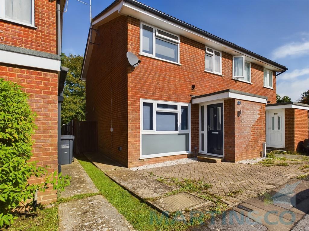 Ruspers, Burgess Hill 3 bed semidetached house for sale £368,000