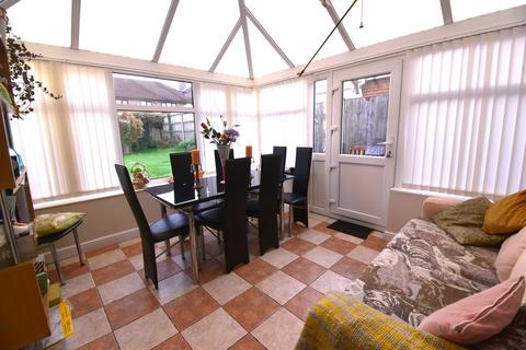 3 bedroom detached bungalow for sale - Field Rise, Littleover