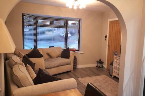3 bedroom semi-detached house for sale - Station Road, Winsford