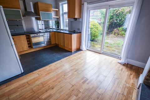 2 bedroom semi-detached house to rent, Brunswick Road, Altrincham