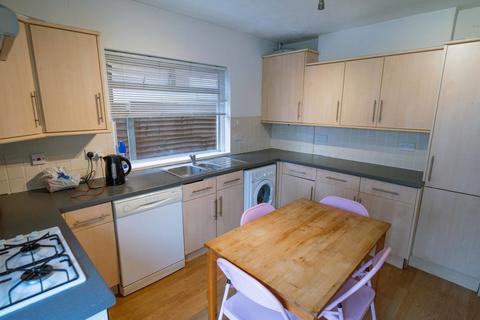 4 bedroom house share to rent, Burlington Road, Southampton