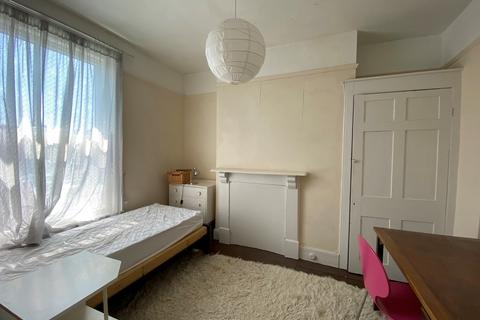 3 bedroom flat to rent, Alma Road, Southampton