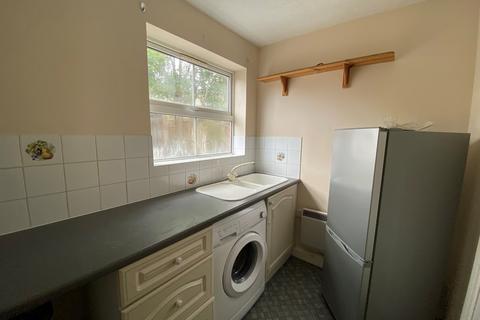 2 bedroom ground floor flat to rent, Bowden Lane, Mill Court