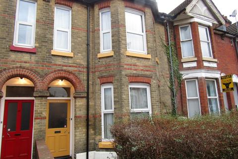 6 bedroom terraced house to rent, Shakespeare Avenue, Southampton
