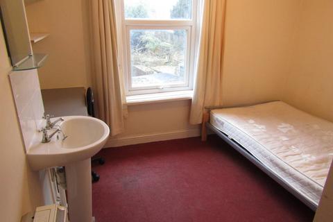 6 bedroom terraced house to rent, Shakespeare Avenue, Southampton