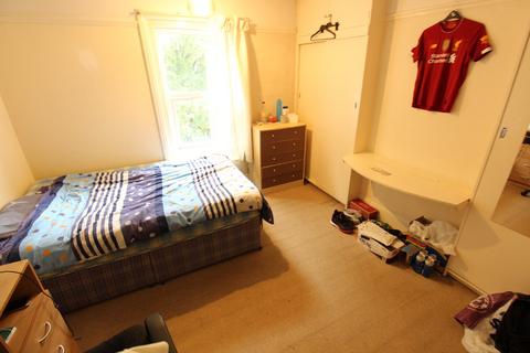 4 bedroom end of terrace house to rent, Sirdar Road , Southampton