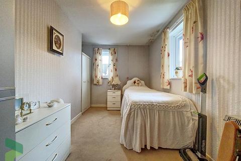 22 Bowling Green Close, Darwen, BB3 2QZ