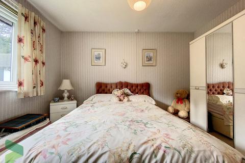 22 Bowling Green Close, Darwen, BB3 2QZ