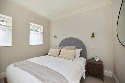 2 bedroom flat for sale - Munster Mews, 323 Lillie Road, London
