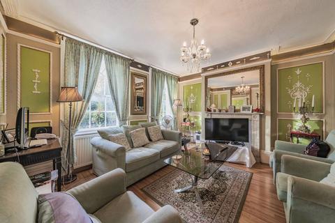 undefined, Kennington Road, Kennington, London, SE11