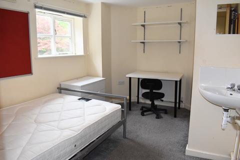 5 bedroom end of terrace house to rent - Clifton Avenue, Fallowfield, Manchester