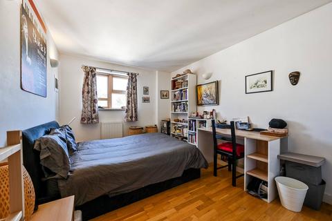2 bedroom flat to rent, Denford Street, East Greenwich, London, SE10