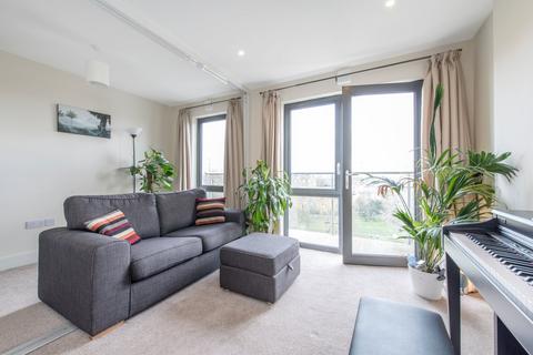 1 bedroom flat for sale, Gwynne Road, London, SW11