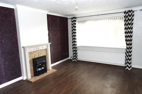 3 bedroom semi-detached house to rent, Ash Dale Road,Warmsworth,Doncaster, DN4