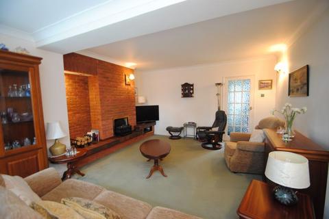 3 bedroom semi-detached house for sale, Poors Lane, Benfleet