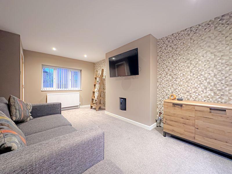 Foster Avenue, COSELEY, WV14 9PT 3 bed end of terrace house for sale
