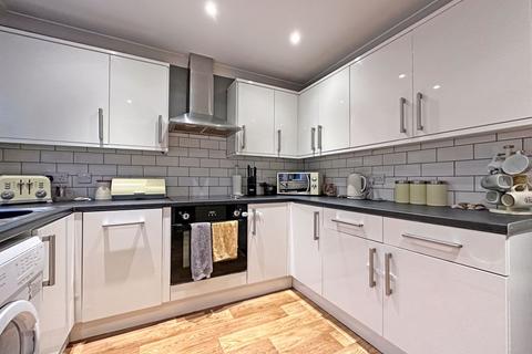 3 Foster Avenue, Bilston, WV14 9PT
