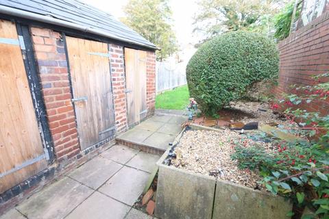 142 Crompton Road, Handsworth, Birmingham, B20 3QY
