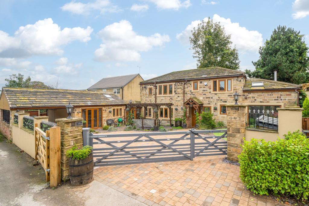 Littlecroft Cottage, Oxford Road, Gomersal 4 bed detached house for